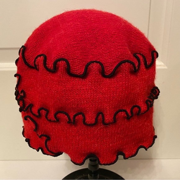 JES IRIE WEAR HAT RED BLACK KNIT ACCESSORY SIZE M main image 9